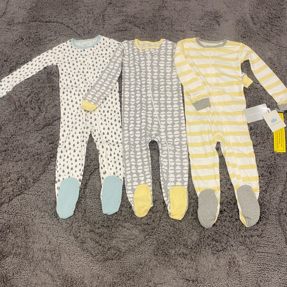 Cloud Island Kids Yellow & Gray Footed One-Piece Pajamas - Pack of 3